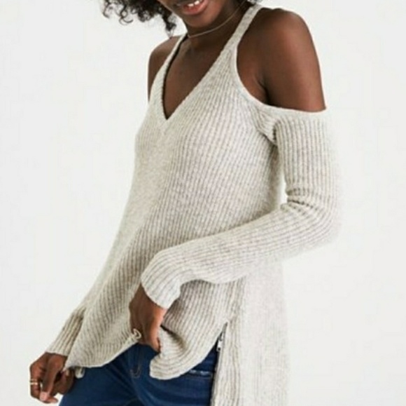 American Eagle Outfitters Sweaters - AE cold should sweater
